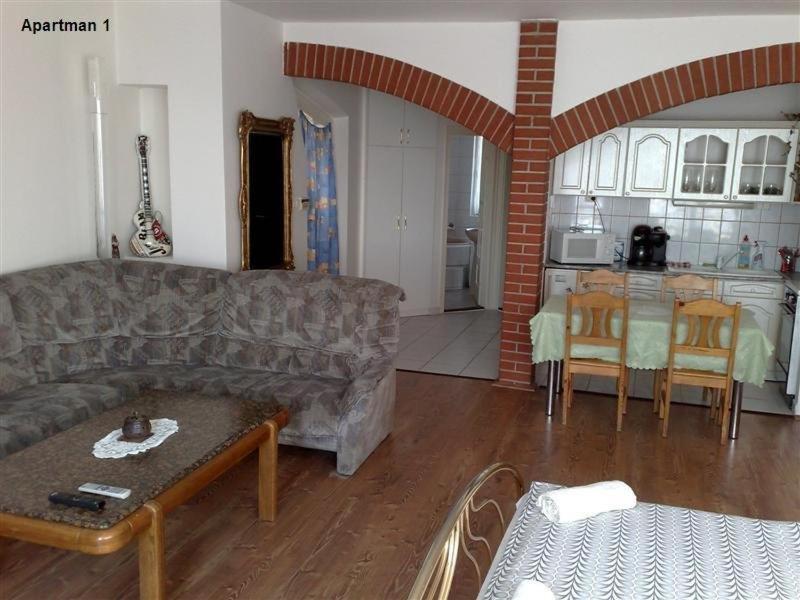 Marci Villa Pécs Zimmer foto
