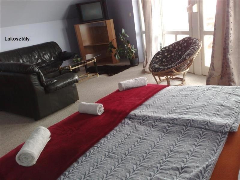 Marci Villa Pécs Zimmer foto